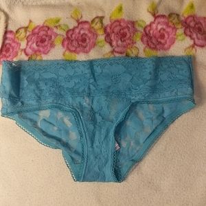 NWOT Victoria's Secret Hipster size Small
